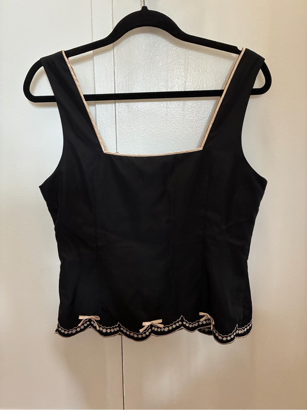 RARE Vintage Odette Anthropologie Black Silk Sleeveless Blouse w/ Bows - Picture 2 of 6